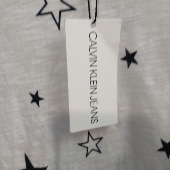 *SOLD* Calvin Klein Jeans Crop Top - Picture 2 of 11